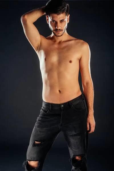 Bazı erkekler profiline niye belden üstü çıplak fotoğraf koyar?
