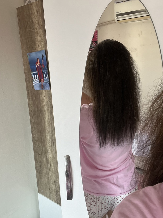 Kırıkları al dedim bu kadar kesti 10 cm kadar gitti çokmu kısalmış arkadaşlar çokmu kötü duruyor of ağlicam 2. Foto yeni olan?