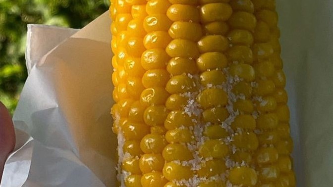 Közde mısır mı seversiniz yoksa haşlama mısır mı?