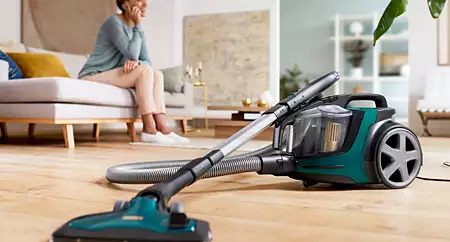 Philips süpürgenin toz haznesini temizlemek kolay mı yoksa biraz uğraştırıyor mu?