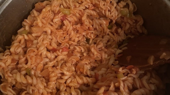 Salçalı, sebzeli makarna sever misiniz?