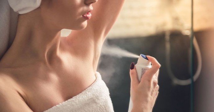 Deodorant sıkınca neden soğuk bir his oluşuyor?