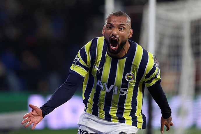 Fenerbahçe, Brezilya asıllı İtalyan futbolcu Joao Pedro ile yolların ayrıldığını duyurdu. Bu kararı nasıl değerlendiriyorsunuz?