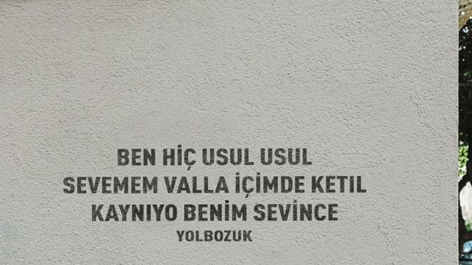 Sevince nasıl biri oluyorsun?