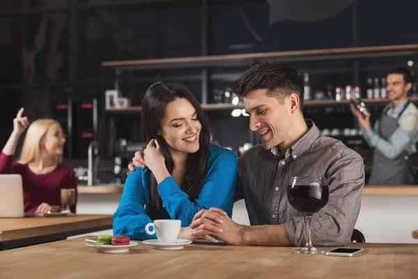 Sevgiliyle çeyiz muhabbeti yapmak saçma mı?