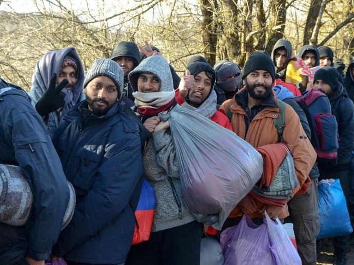 Sizce Türkiyede kaç milyon mülteci var?