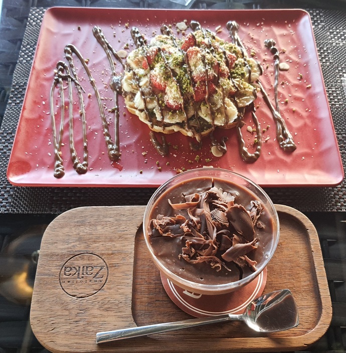 Waffle mı, profiterol mü?