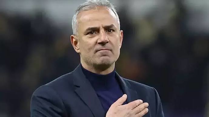 Alya Vural takip eden erkekten olur mu?