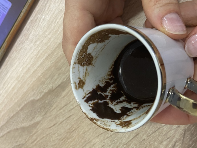 Kızlar burada ne var sizce falımda?