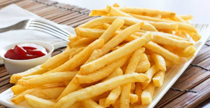 Bu patatesin üzerine hangi baharatı dökmek istersiniz?