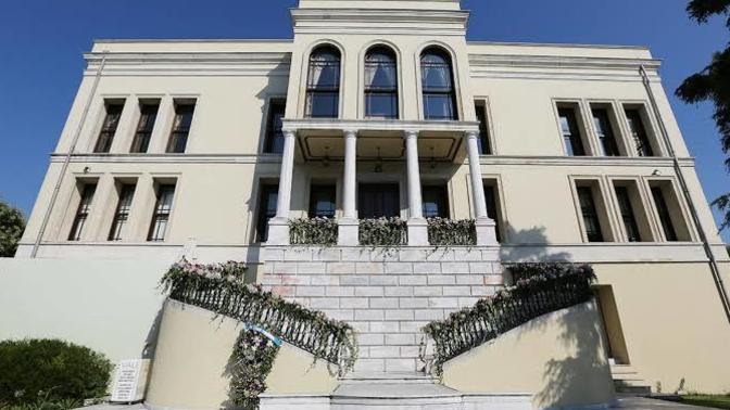 Adile Sultan Yalısı mı, Sait Halim Paşa Yalısı mı?