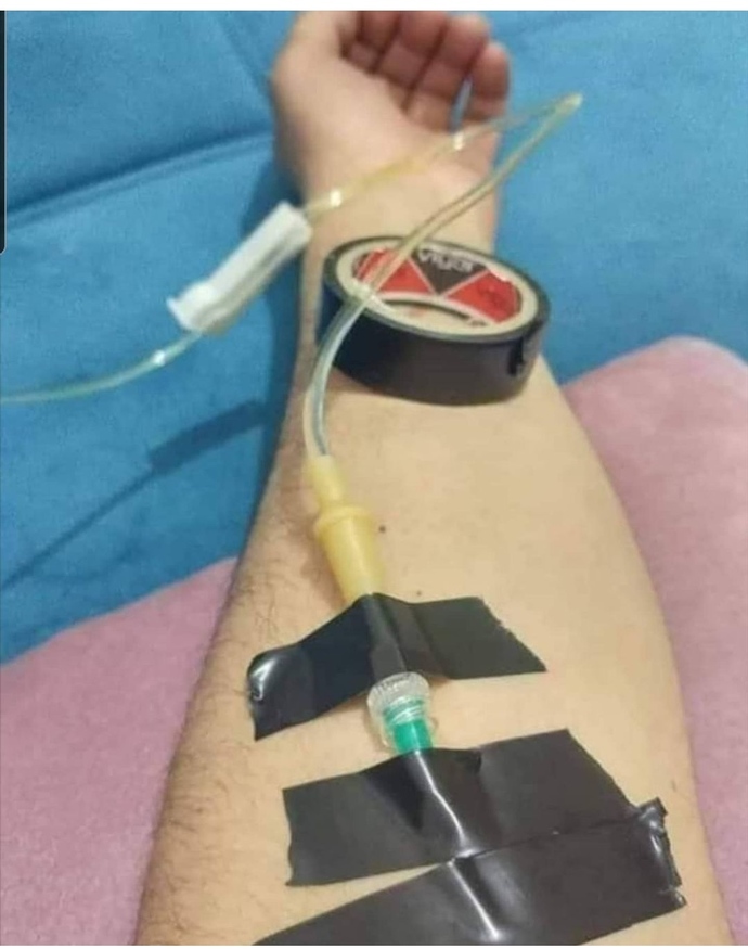 Flörtüm serümlü bu fotoğrafı attı, hastanedeyim yazamıyorum diye sizce inanmalımıyım?