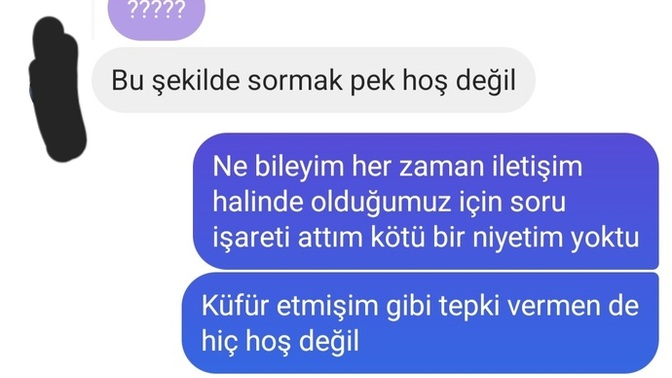 Instagram'da arada bir mesajlastığim kızın hikayesine soru işareti attım diye bana tepki gösterdi bunda ne var?