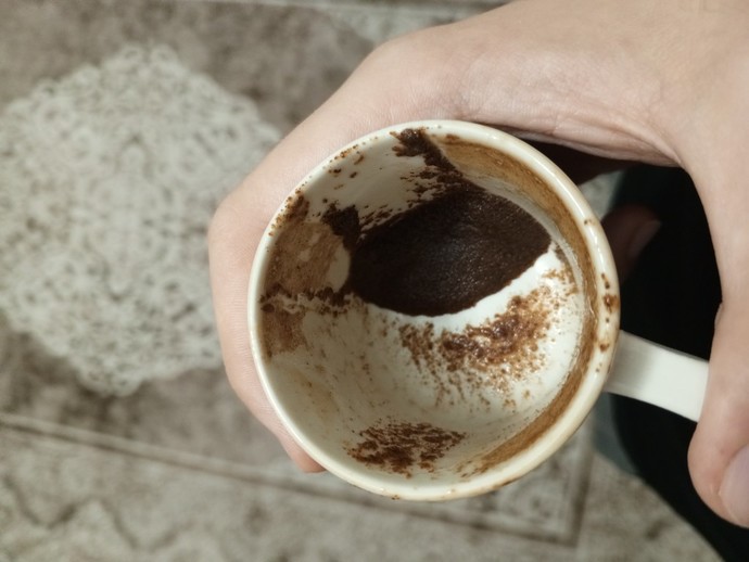 İçinizde kahve falından anlayan varmııı?