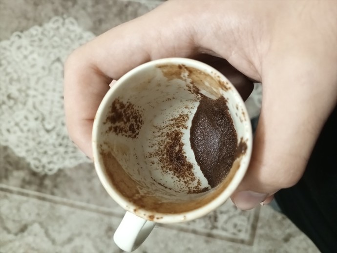 İçinizde kahve falından anlayan varmııı?