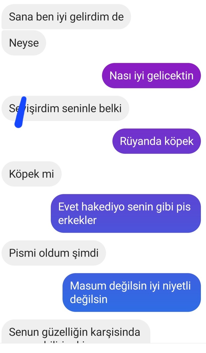 Karşılaşınca rahatsız edip senden çok hoşlandım sürekli saf seviyorum diyip böyle mesaj atan erkek normal mi ne bu?