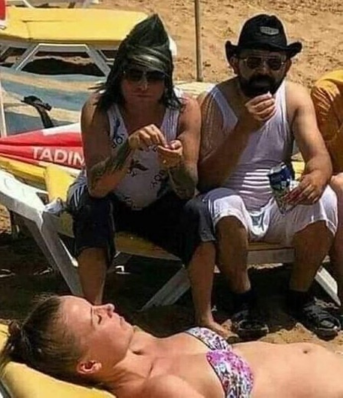 Bunlar avın pişmesini mi bekliyor?
