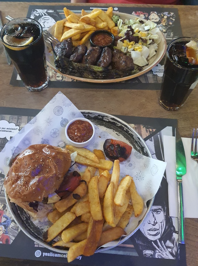En son yediğiniz burger menüsü neydi?