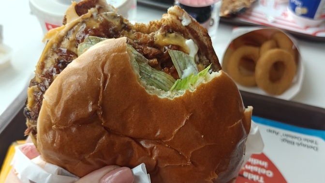 En son yediğiniz burger menüsü neydi?