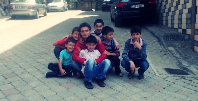 Sizi kurtaracak bir kahraman bekliyor musunuz?
