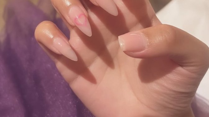 Jilet gibi tırnakları olan kızdan ev hanımı olur mu🙄?