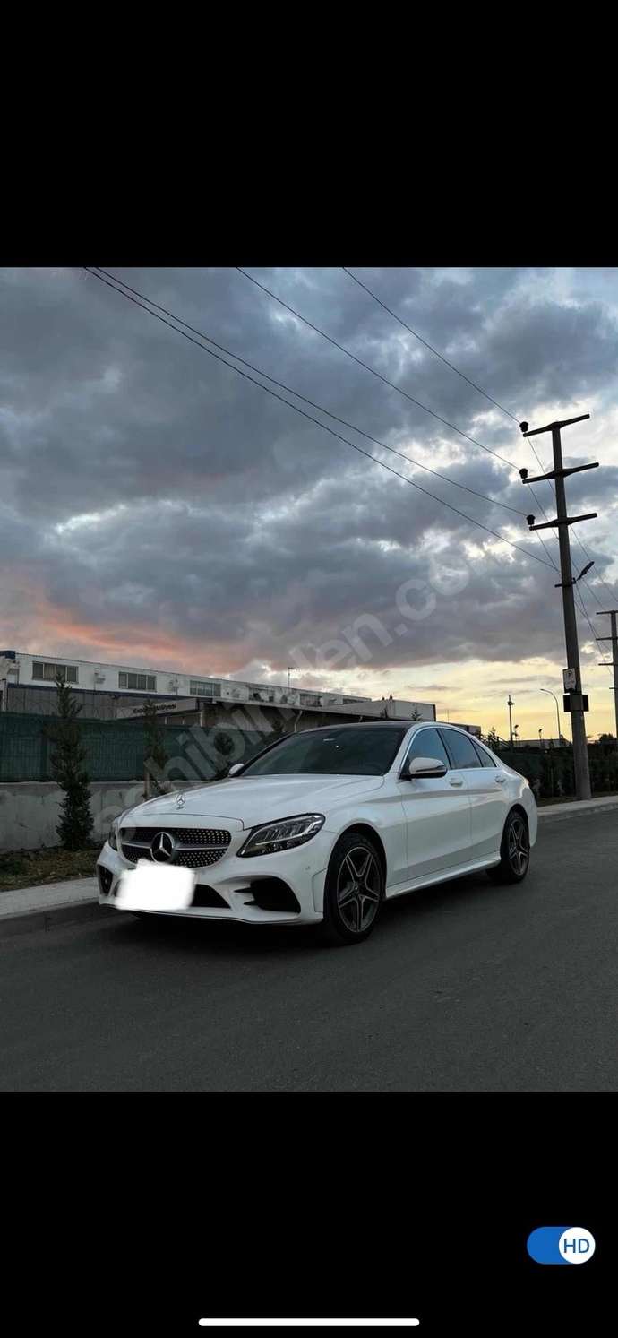 25 yaşında Mercedes sahibi olmak başarı mı?