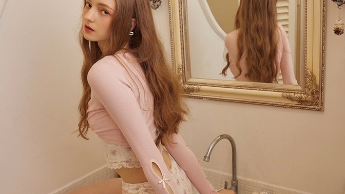 Sırf fotoğraf çekilmek için garip garip pozlar verip tuhaf şeyler yapıyor musunuz?