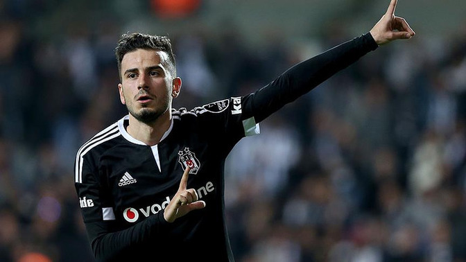 Oğuzhan Özyakup 31 yaşında futbolu bıraktığını açıkladı. Çok erken değil mi?