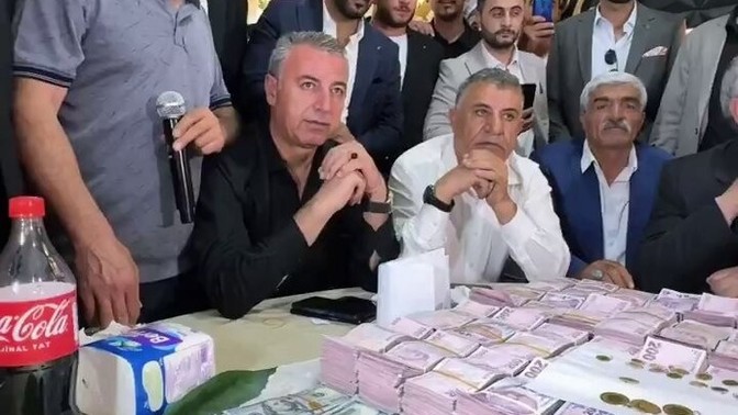Hep merak etmişimdir. Şimdi bu paralar gelinin mi yoksa damat tarafının mı?