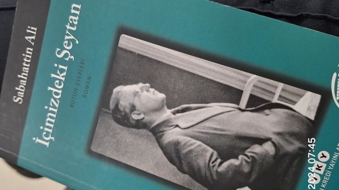 Sizce bu kitap ne anlatıyordur?