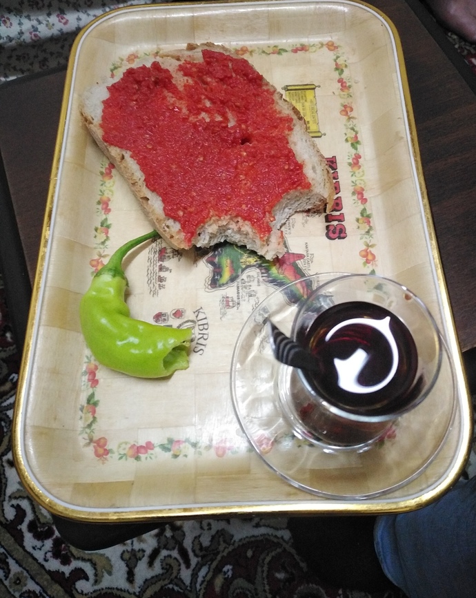 Salçalı ekmek sever misiniz?