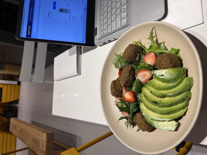 Avokado, falafel salatam nasıl olmuş?