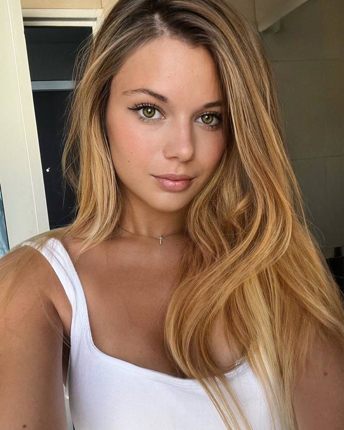 Bu Rus model güzel mi, böyle sevgiliniz olsun ister miydiniz?
