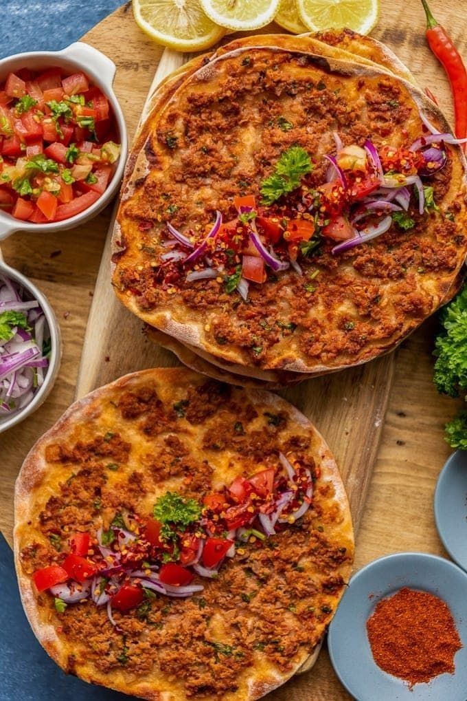 Bu saatte lahmacun yiyebilir misiniz?