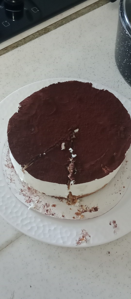Tiramisu yaptım yer misiniz?