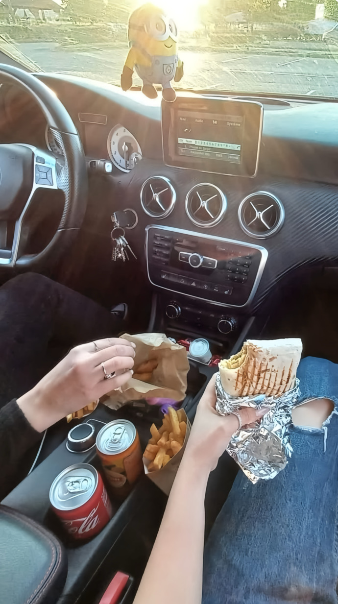 Fast food 🍔🍟 sever misiniz?