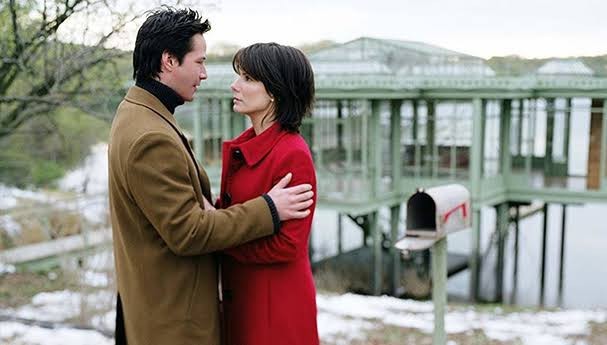 Melankolik zamanlarınızda izlediğiniz bir dizi/film var mı?