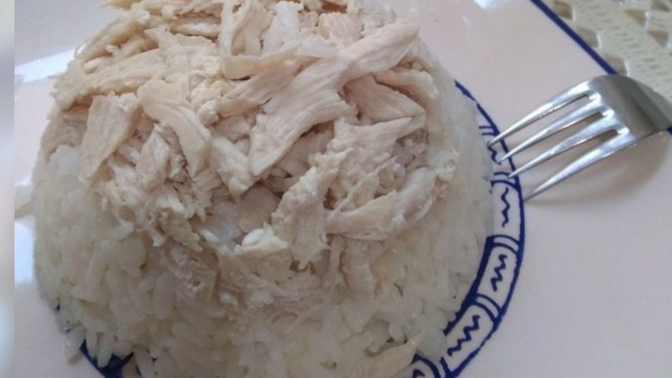 Tavuklu pilav sever misin?