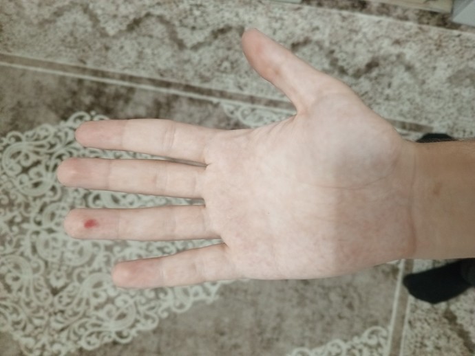 İçinizde el falından anlayan varmıı?