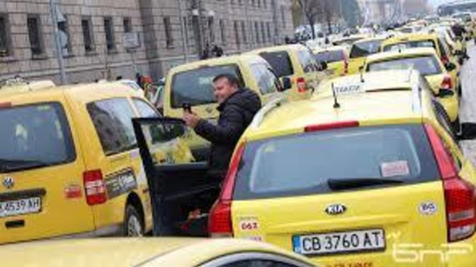 İstanbul’a 2500 yeni taksi geliyor! Sizce 2500 yeni taksi İstanbul’a yeterli olacak mı?