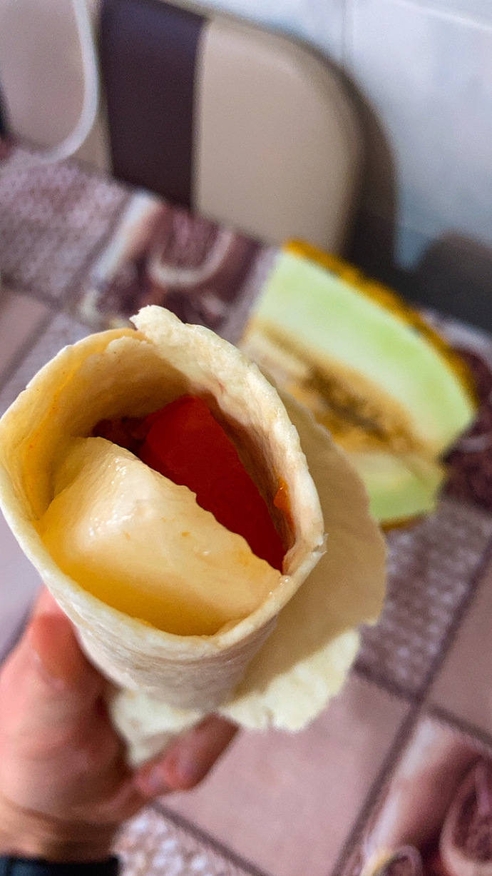 Çiğ köfte dürüme kavun konur mu 🤔?
