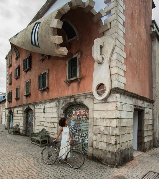 Sanat bilgisinin eksikliği sizce de bir sorun mu?