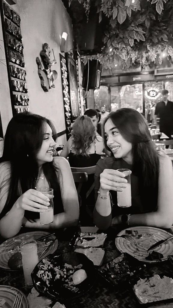 Rakı içen kadın hakkinda nr düşünüyorsunuz?