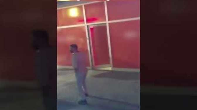 Eşiniz masaj salonuna gide bilir mi, buna izin verir misiniz?