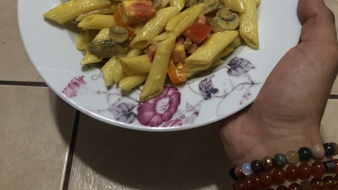 Bu gün de kremalı mantarlı makarna yaptım nasıl olmuş?