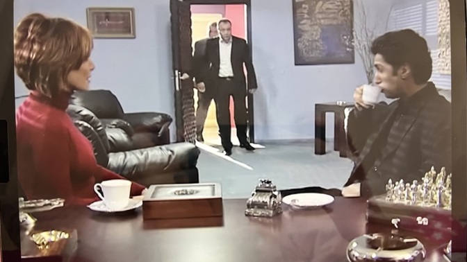 Sabah sabah Kurtlar Vadisi izlersem ben de mafya olur muyum?
