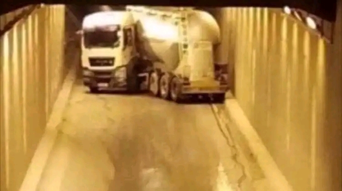 Kızlar, instada böyle poz veriyor musunuz?
