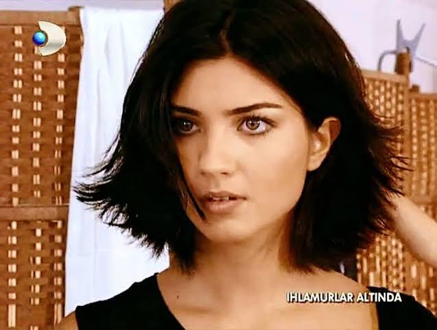 Tuba Büyüküstün sizce güzel mi?