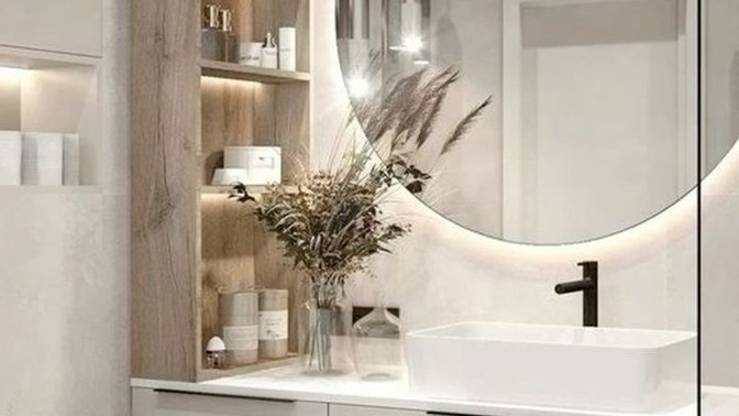 Misafirliğe gittiğinde banyo dolaplarını karıştırır mısın?