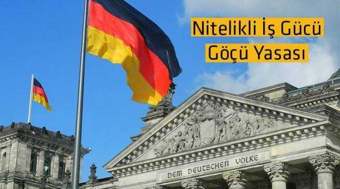 Avrupada (özellikle de Almanyada) işçi olanlar veya işçi tanıdıkları olanlar var mı? Almanyada Büro Görevlisi kaç € maaş alıyor?